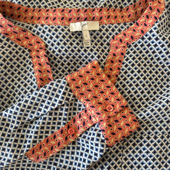 Joie 100% Silk Blouse Large Blue, Navy, White - Picture 6 of 7